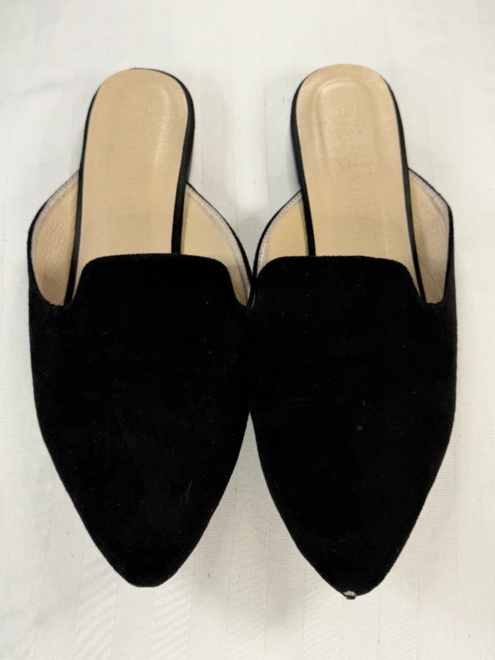 MUSSHOE Women’s Pointed Toe Mule Flats, Size 11